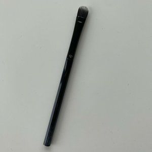 Clé de Peau Beauté Concealer Brush